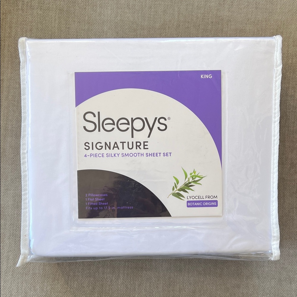 Sleepys Signature 4 Piece Silky Smooth Sheet Set NWT- White King Size